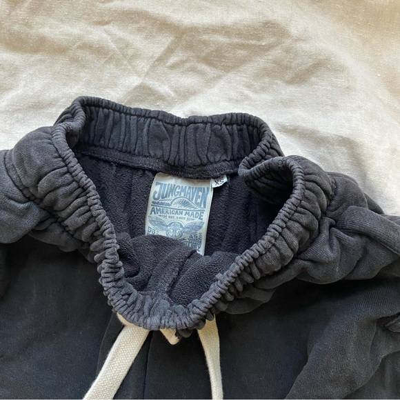 Jungmaven - Picture 2 of 4